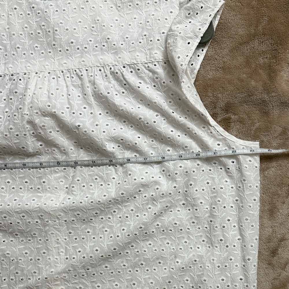 Brooks Brothers White Eyelet Ruffle Mock-Neck Camisole - Picture 6 of 8